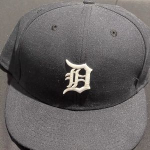 Detroit Tigers Official On-Field Fitted Hat